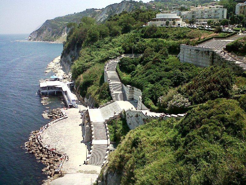 Le Querce Acomodação com café da manhã Ancona Exterior foto